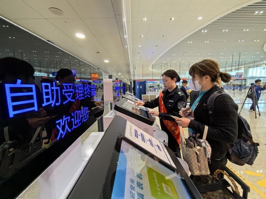 兩岸融合發展新政實施,臺胞張立齊:很高興成為廈門居民