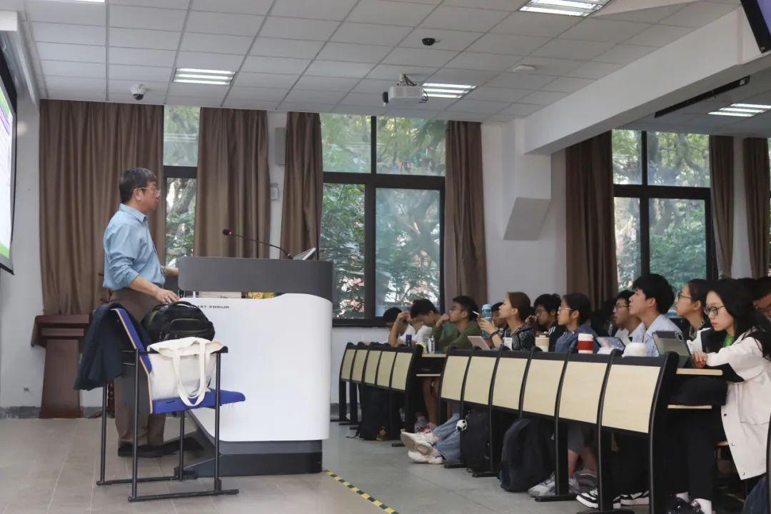 從這門“大課”,推開化學世界的大門