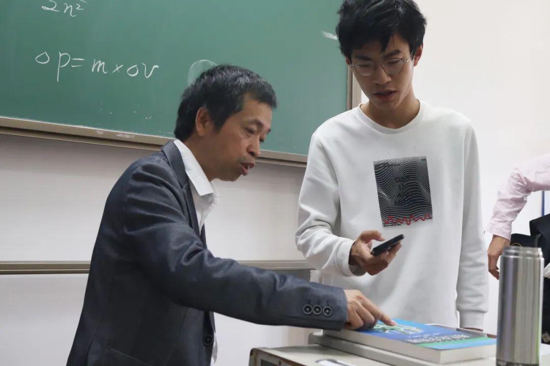 從這門“大課”,推開化學世界的大門