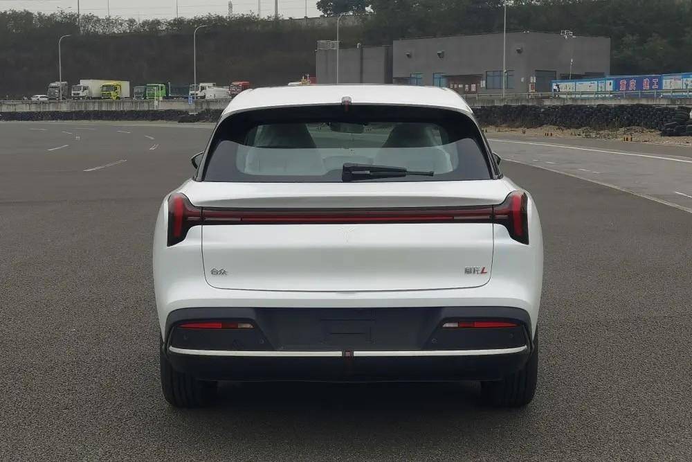 哪吒L增程版將于4月20日上市,售價或為15萬元