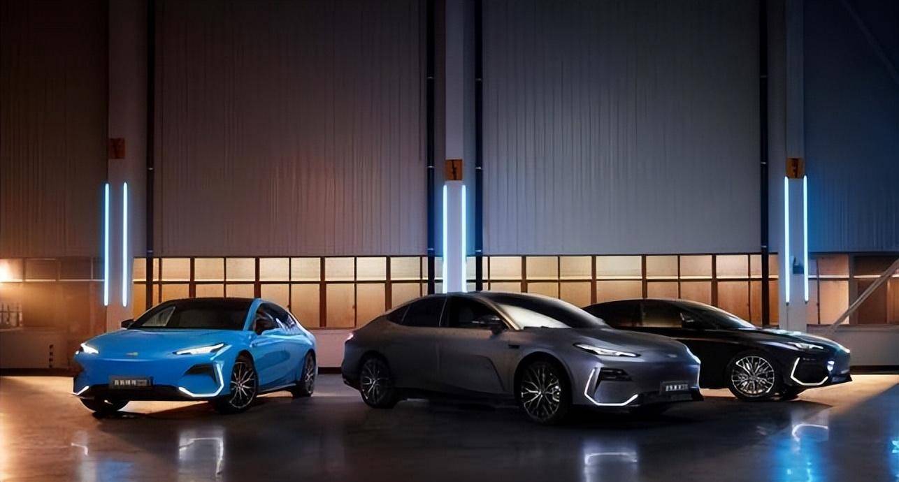 吉利銀河E8龍騰版震撼發(fā)布,售價(jià)僅16.58萬起