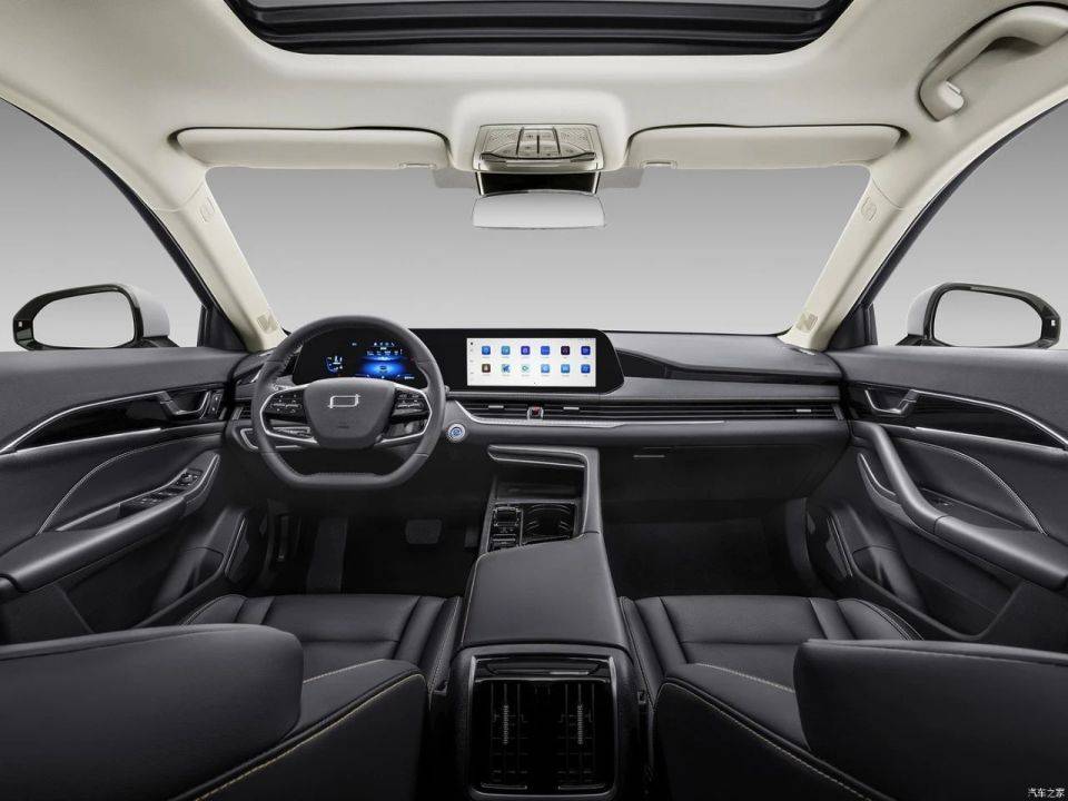 奔騰B70龍騰版,中型車的它售11.59萬起