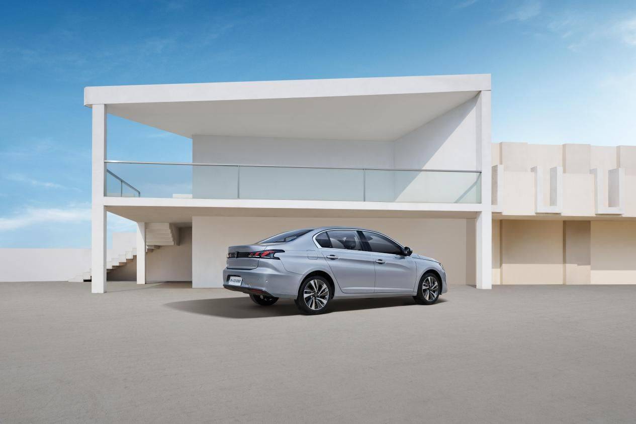 假期自駕的理想座駕,新408龘龘款不愧是“法式六邊形戰士”