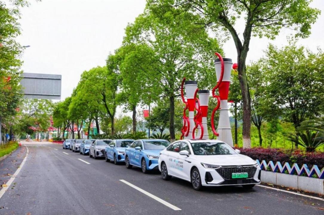 奇瑞風(fēng)云A8雙2挑戰(zhàn)賽主打一個(gè)“較真” 一車解決所有混動(dòng)痛點(diǎn)