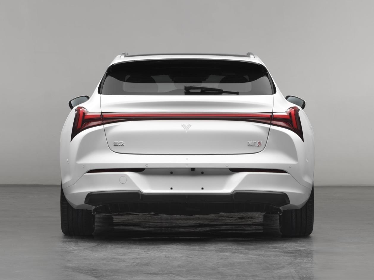 哪吒S獵裝版申報圖曝光 提供純電/增程動力