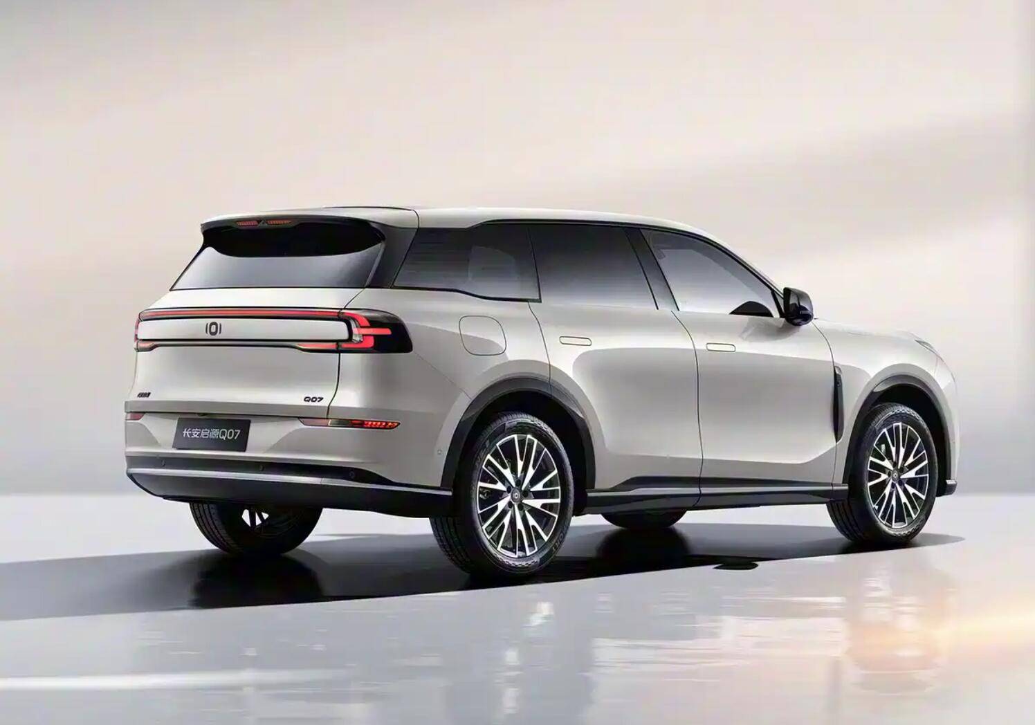 10月份四款新車來襲 比亞迪唐L六座版領銜