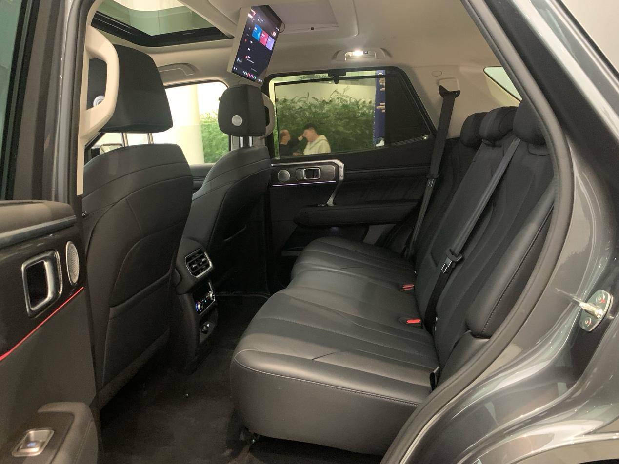 全新坦克400預售價30.98萬元起,Hi4-Z/智駕/冰箱/彩電都齊了