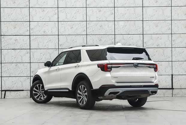 福特探險者昆侖穿越版5座11月上市 空間全面升級