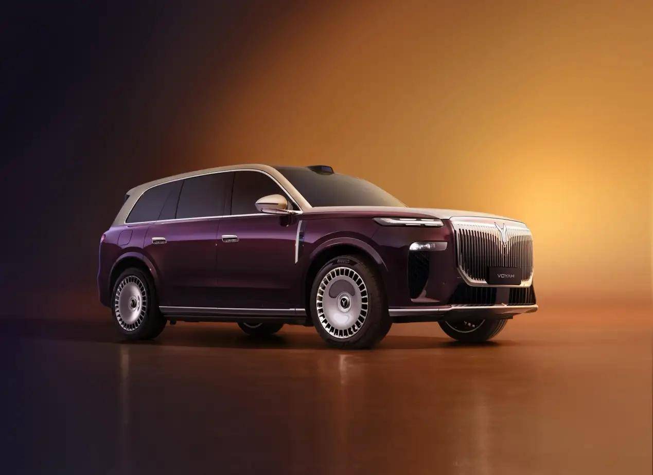 人民日?qǐng)?bào)點(diǎn)贊背后:嵐圖用自主創(chuàng)新打造國(guó)產(chǎn)新能源高質(zhì)量標(biāo)桿樣本