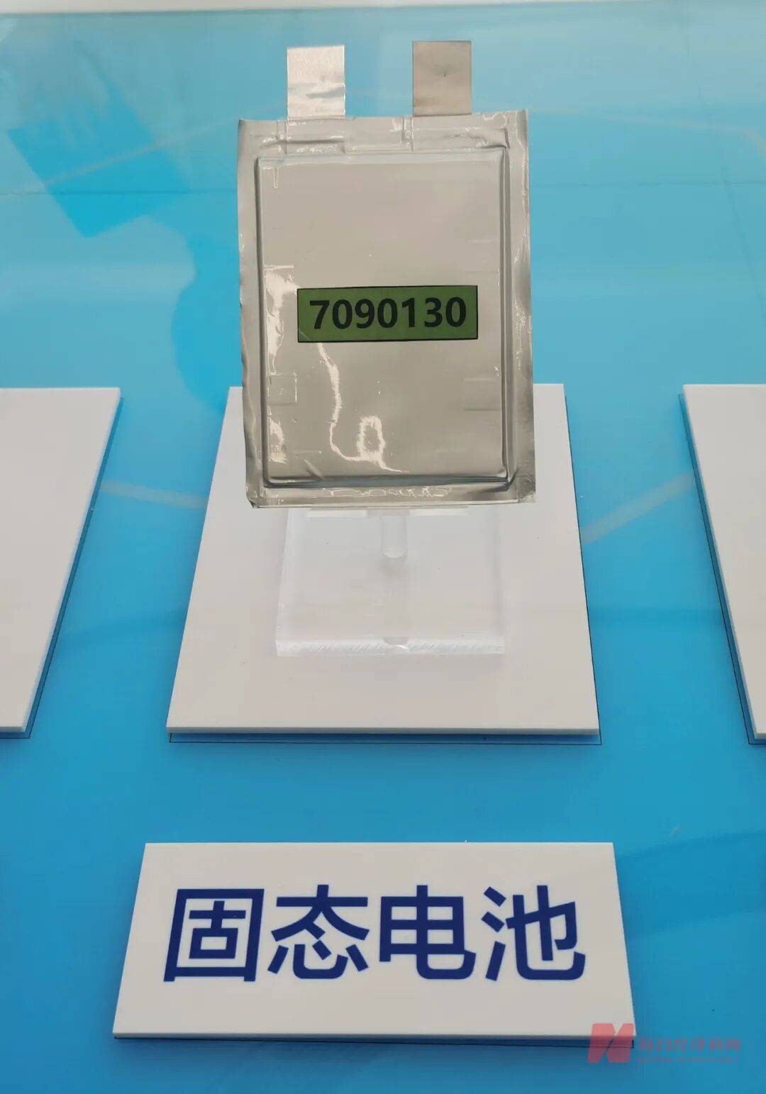 固態(tài)電池量產(chǎn)競速,仍有“攔路虎”?