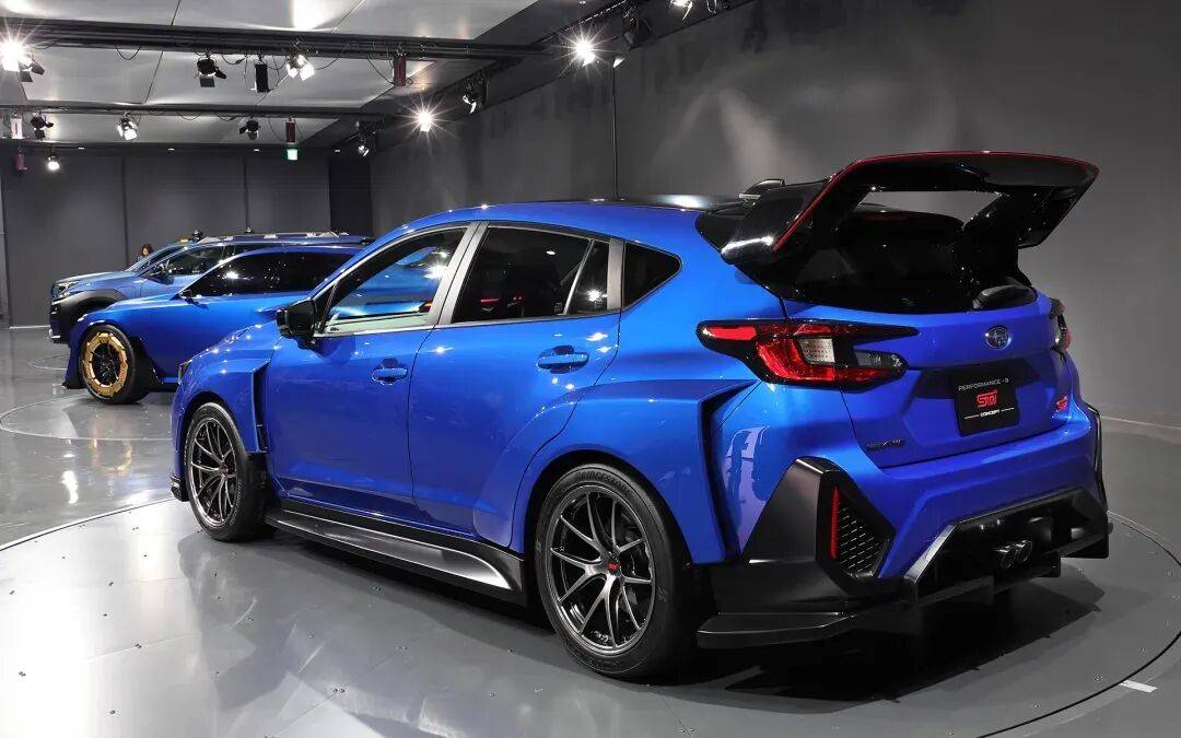 斯巴魯全新STI概念車亮相車展,電動+燃油,久違了!