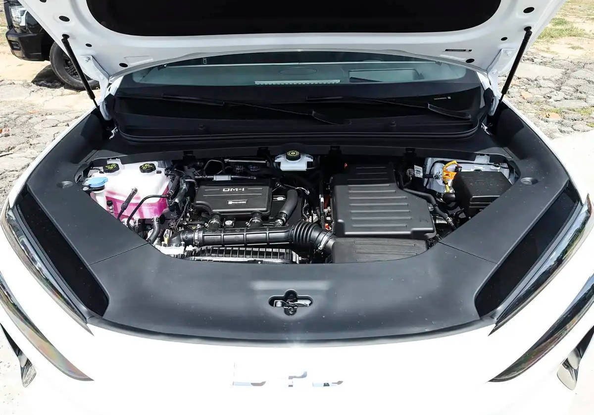 上市以來(lái)僅用100天 比亞迪海獅06第100000輛整車下線