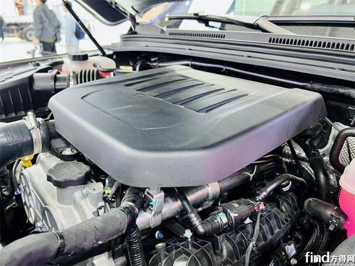 武漢車展 “改裝神器”!江淮悍途 PHEV 是皮卡 更是農業作業平臺?