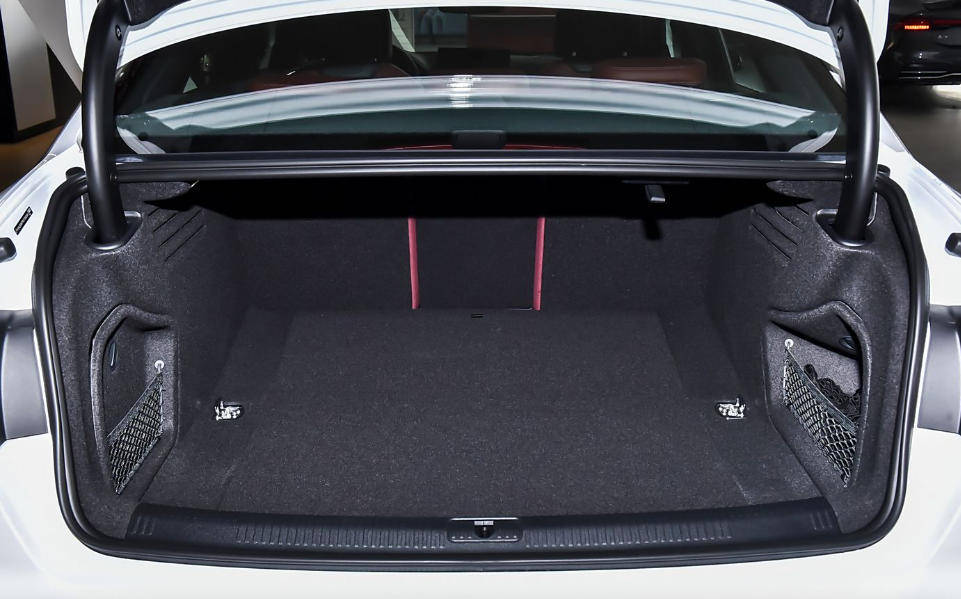 2025款?yuàn)W迪A4L全方位配置分析以及選購建議,4個(gè)車型買哪個(gè)最好?