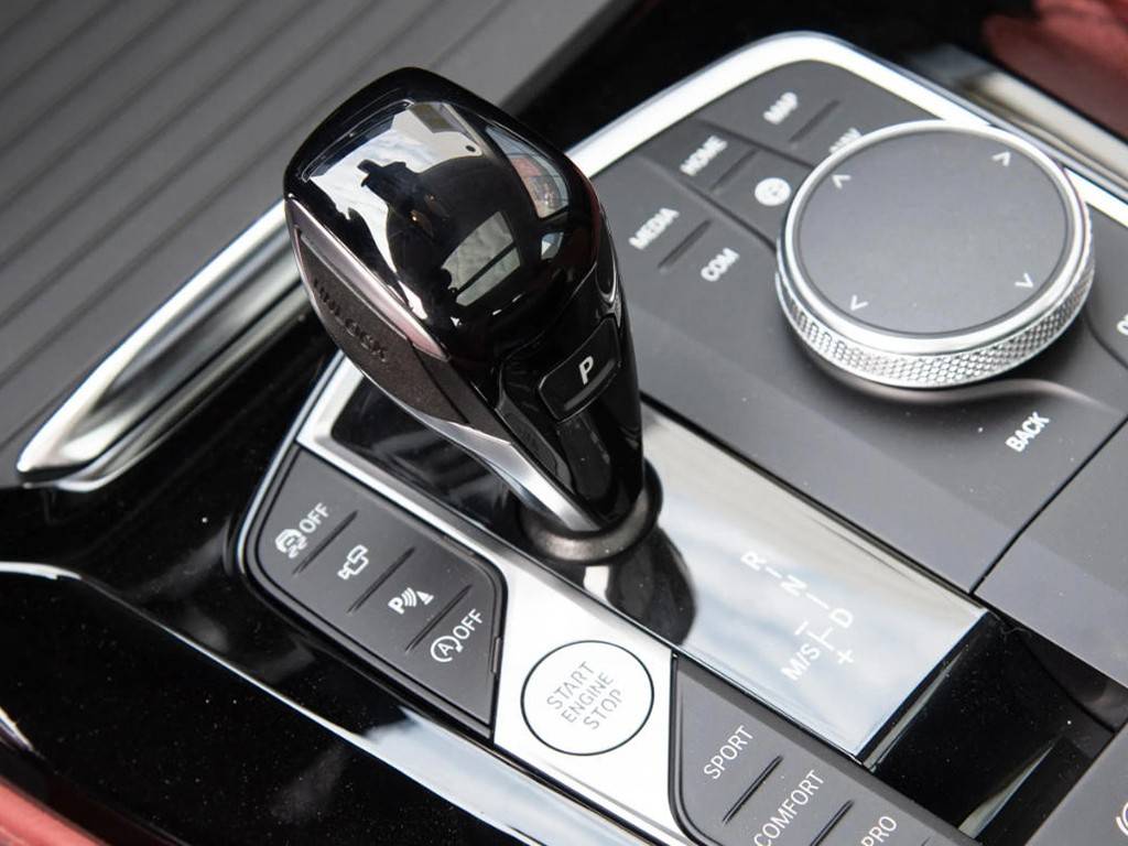 停產(chǎn)在即!寶馬X4清庫存降價18萬,最低28.48萬能買,還不抄底?