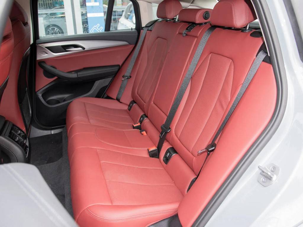 停產(chǎn)在即!寶馬X4清庫存降價18萬,最低28.48萬能買,還不抄底?