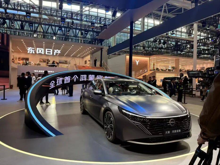 華為余承東和徐直軍,不給對手“留活路”!