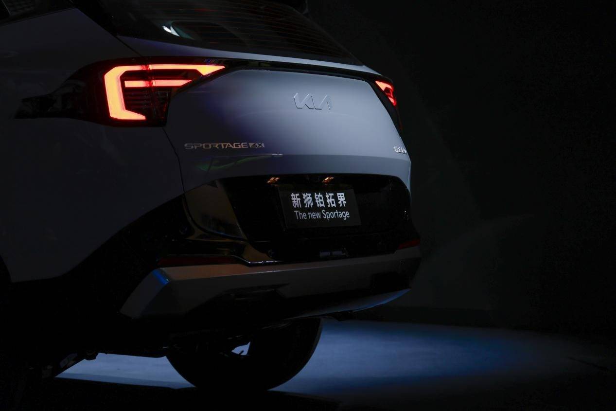 兩個(gè)動(dòng)力可選,新獅鉑拓界首發(fā),起亞攜眾多產(chǎn)品陣容亮相廣州車(chē)展