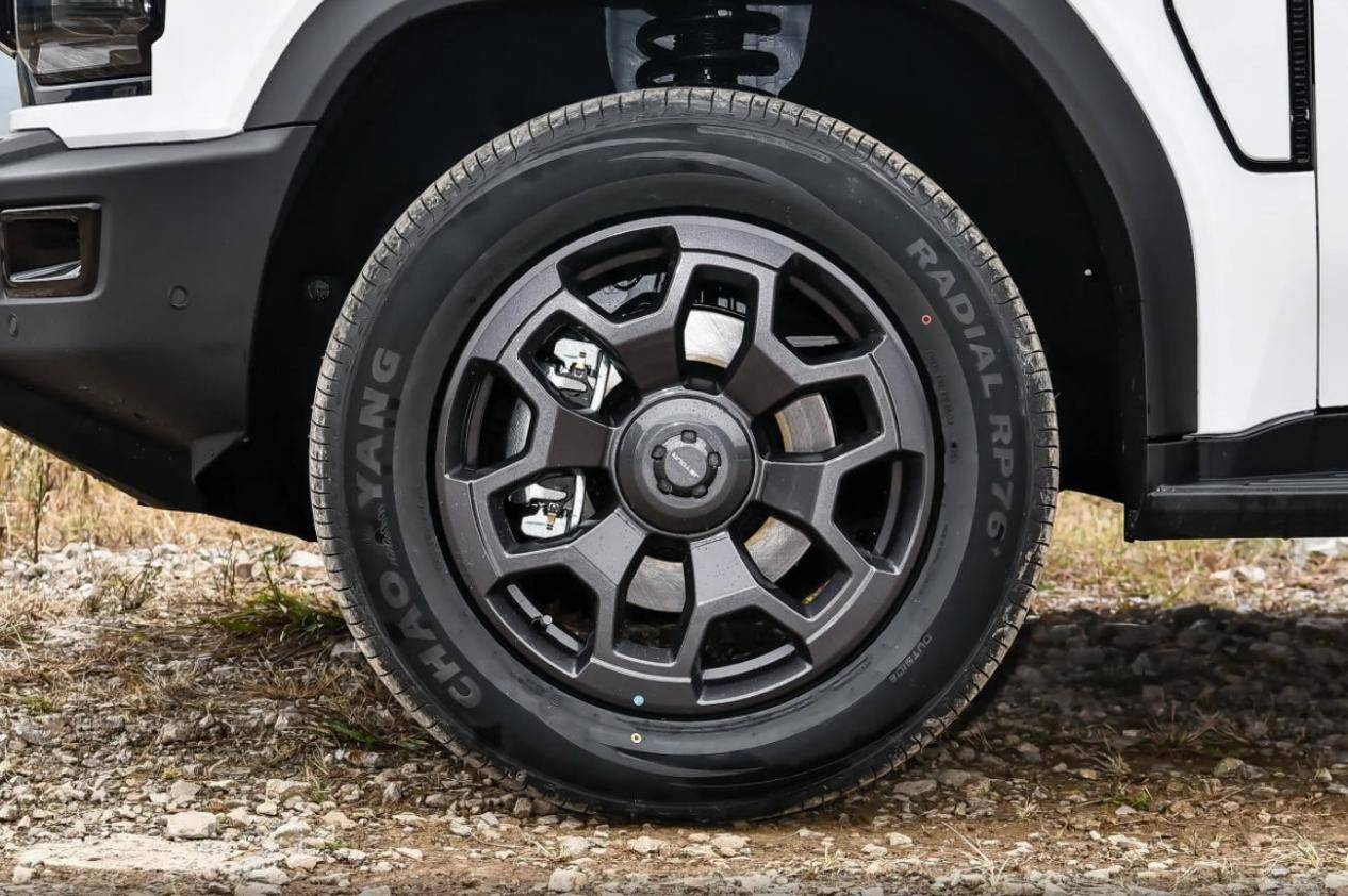 2026款捷途旅行者怎么樣?車身加長(zhǎng),方盒子油耗對(duì)比同級(jí)