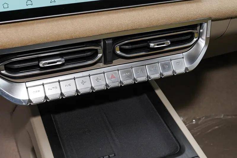 售16.99-24.99萬元 日產鋒坦Frontier Pro系列皮卡上市