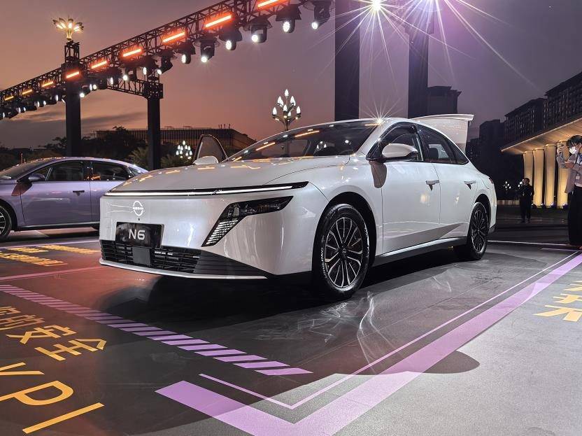 新車東風(fēng)日產(chǎn)N6正式上市,新車共推出5款車型,限時(shí)權(quán)益價(jià)9.19萬(wàn)元—12.19萬(wàn)元